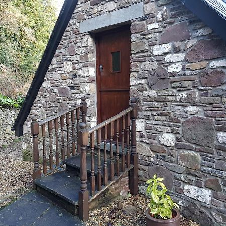 The Loft Apartment Abergavenny Bagian luar foto